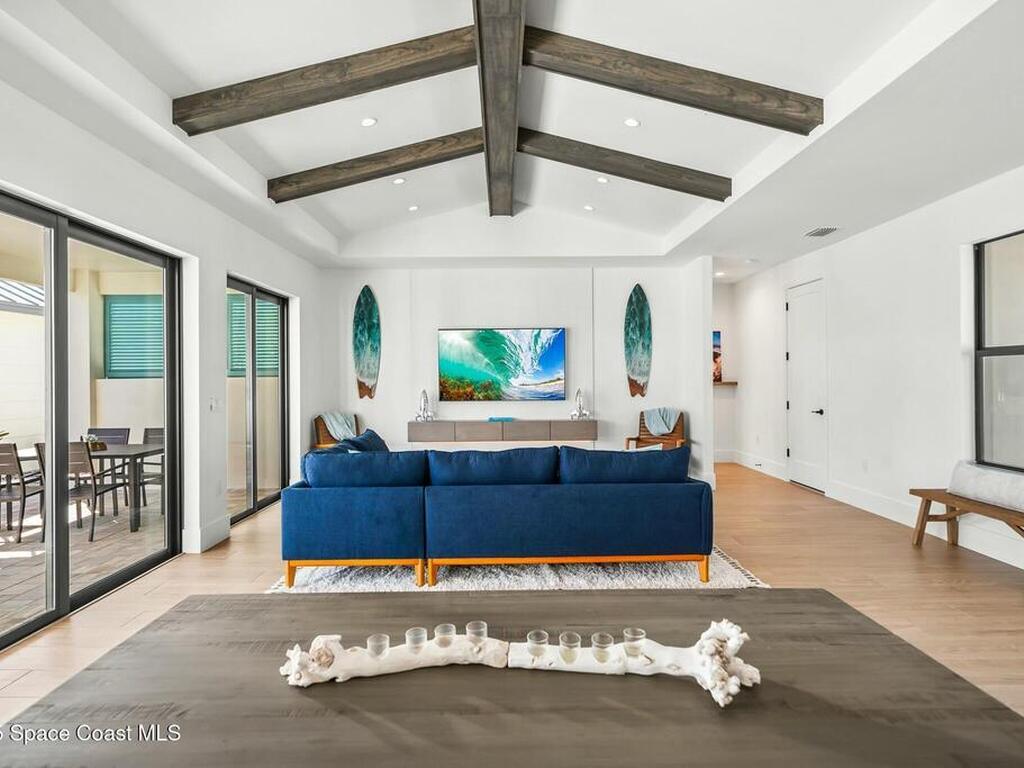 2021 S Orlando Avenue, Cocoa Beach, FL 32931