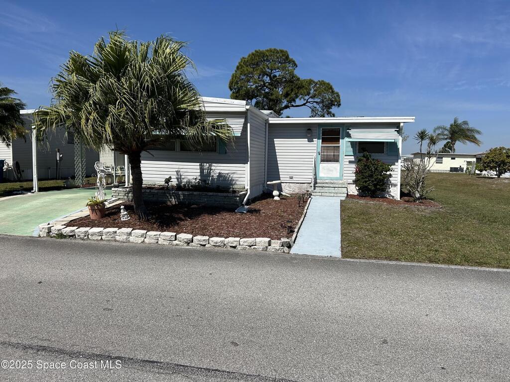 250 Blossom Lane, Palm Bay, FL 32907
