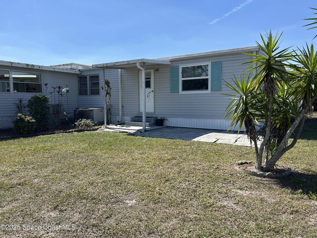 250 Blossom Lane, Palm Bay, FL 32907