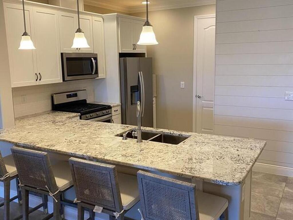 7773 Loren Cove Drive, Melbourne, FL 32940