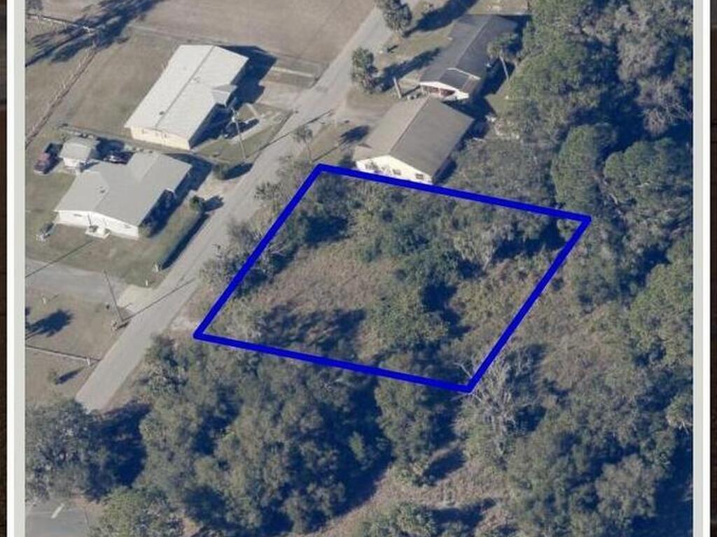 2637 Myrtle Avenue, Mims, FL 32754