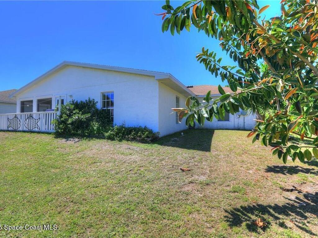 7856 101st Avenue, Vero Beach, FL 32967