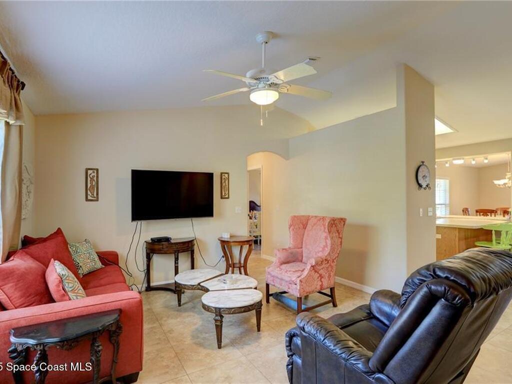 7856 101st Avenue, Vero Beach, FL 32967