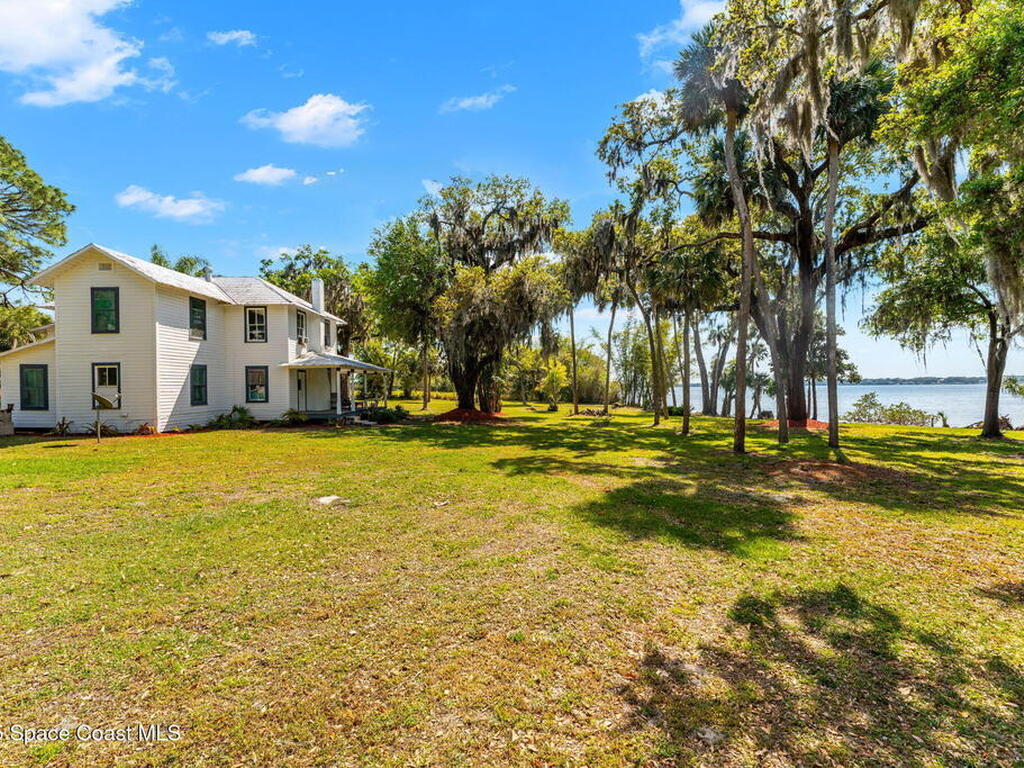 1605 N Tropical Trail, Merritt Island, FL 32953