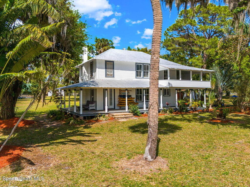 1605 N Tropical Trail, Merritt Island, FL 32953