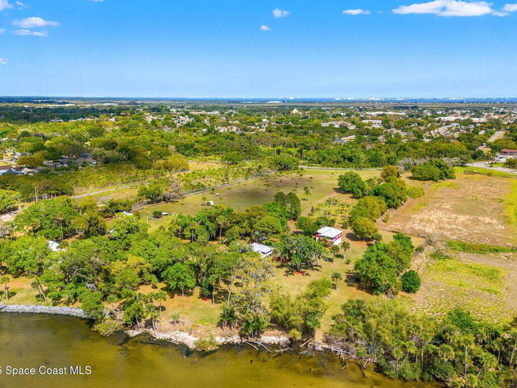 1605 N Tropical Trail, Merritt Island, FL 32953