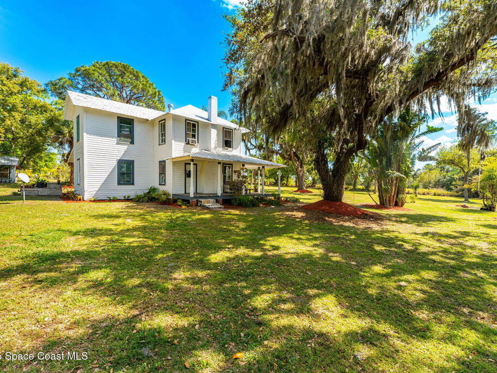 1605 N Tropical Trail, Merritt Island, FL 32953