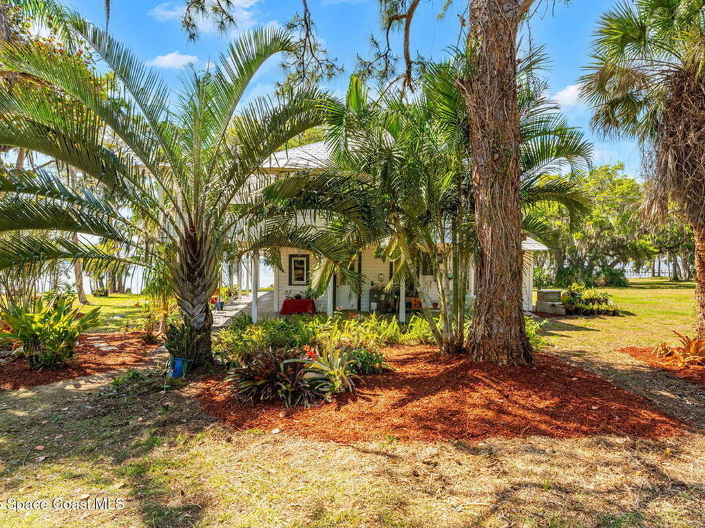 1605 N Tropical Trail, Merritt Island, FL 32953