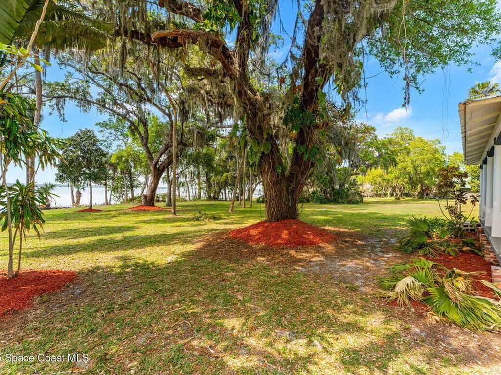 1605 N Tropical Trail, Merritt Island, FL 32953