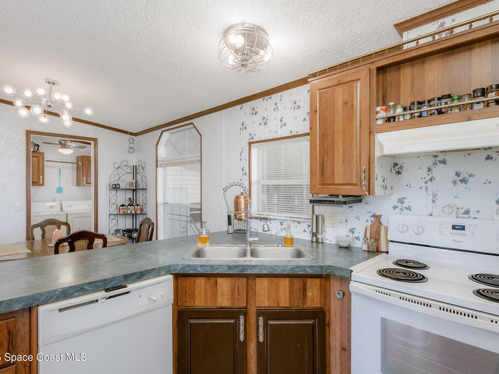 251 Blossom Lane, Palm Bay, FL 32907