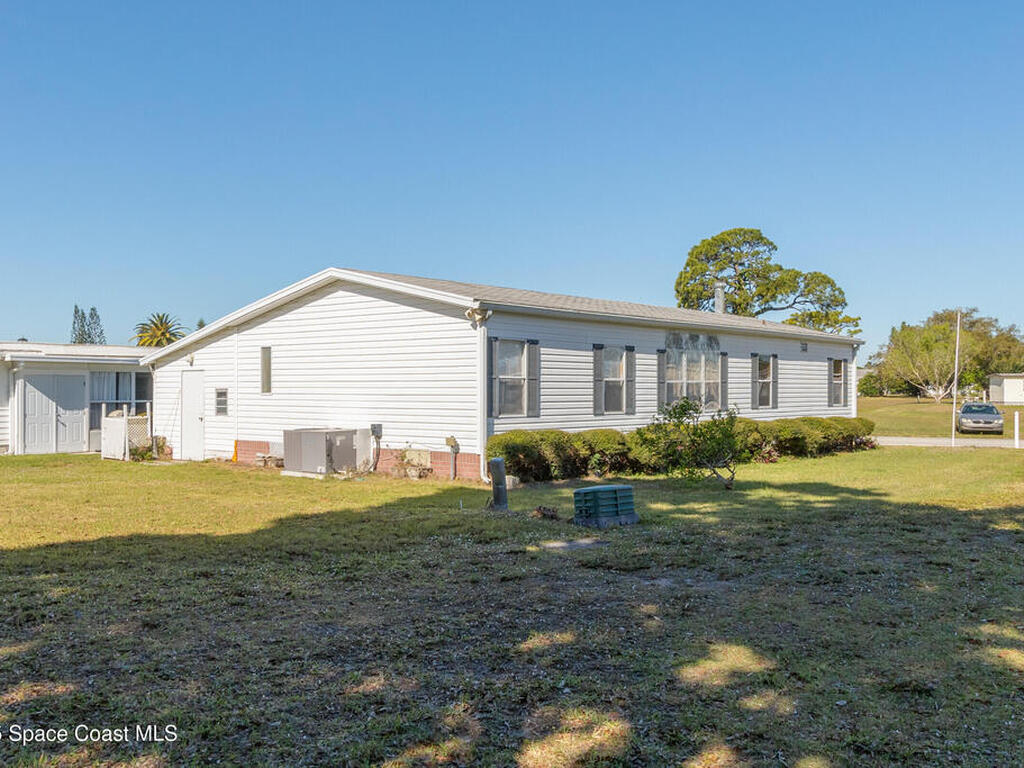 251 Blossom Lane, Palm Bay, FL 32907