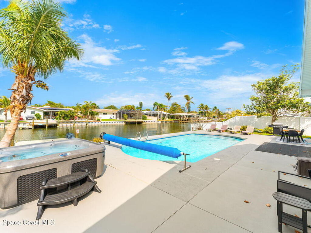 368 Carmine Drive, Cocoa Beach, FL 32931