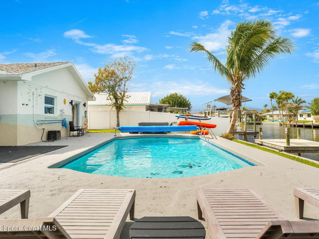 368 Carmine Drive, Cocoa Beach, FL 32931