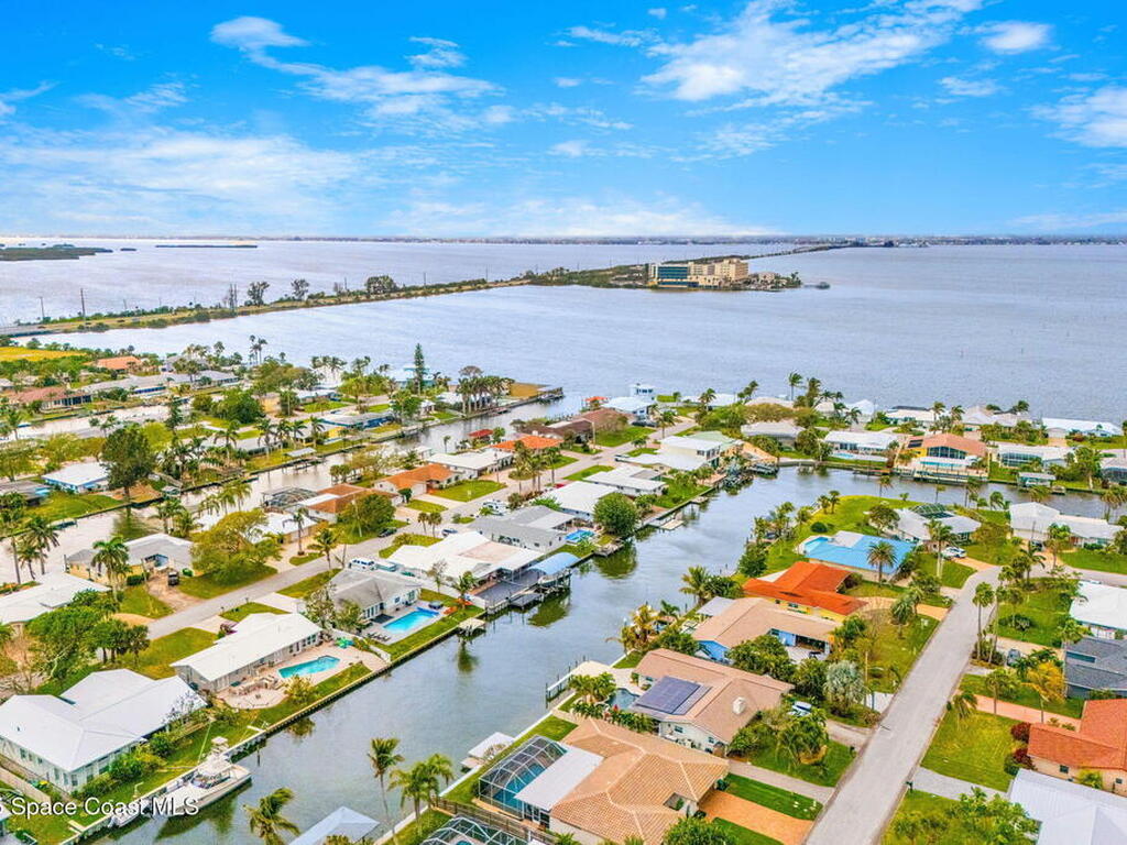 368 Carmine Drive, Cocoa Beach, FL 32931