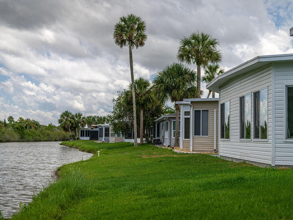 120 Windsong Way, Titusville, FL 32780