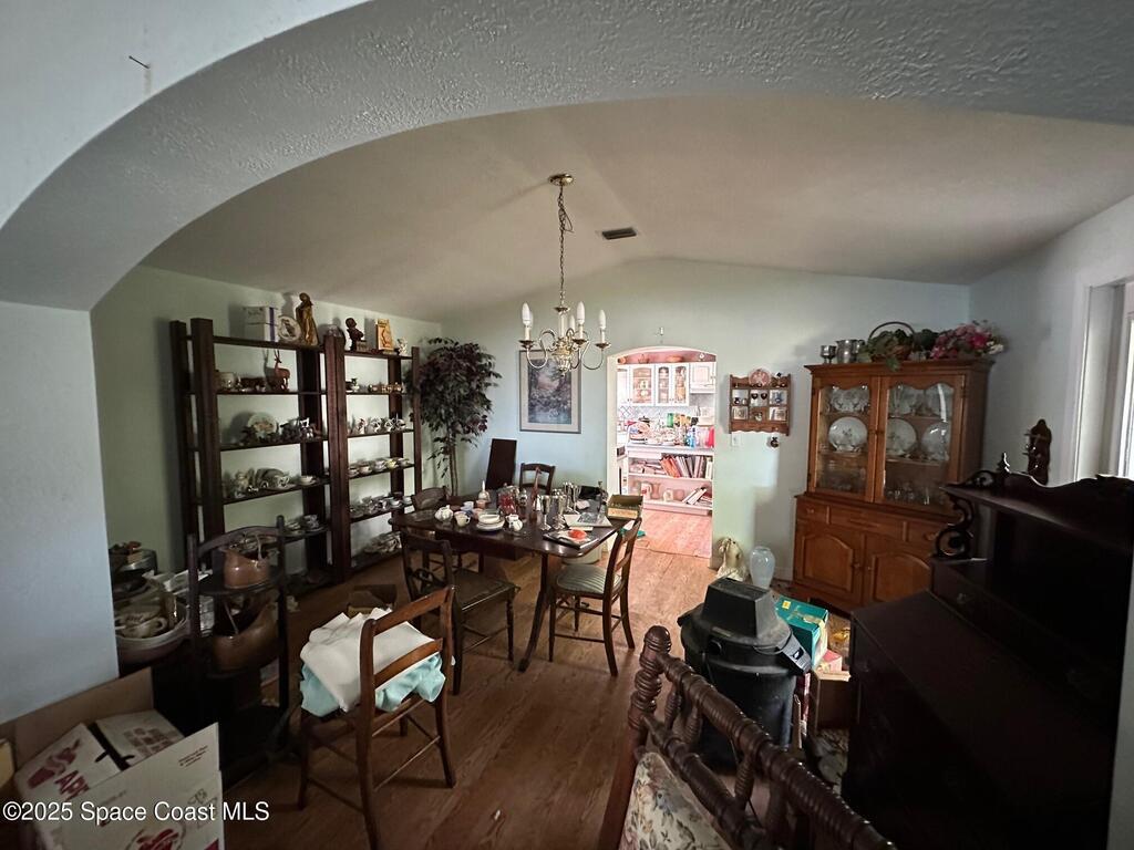 1933 Bayview Drive, New Smyrna Beach, FL 32168
