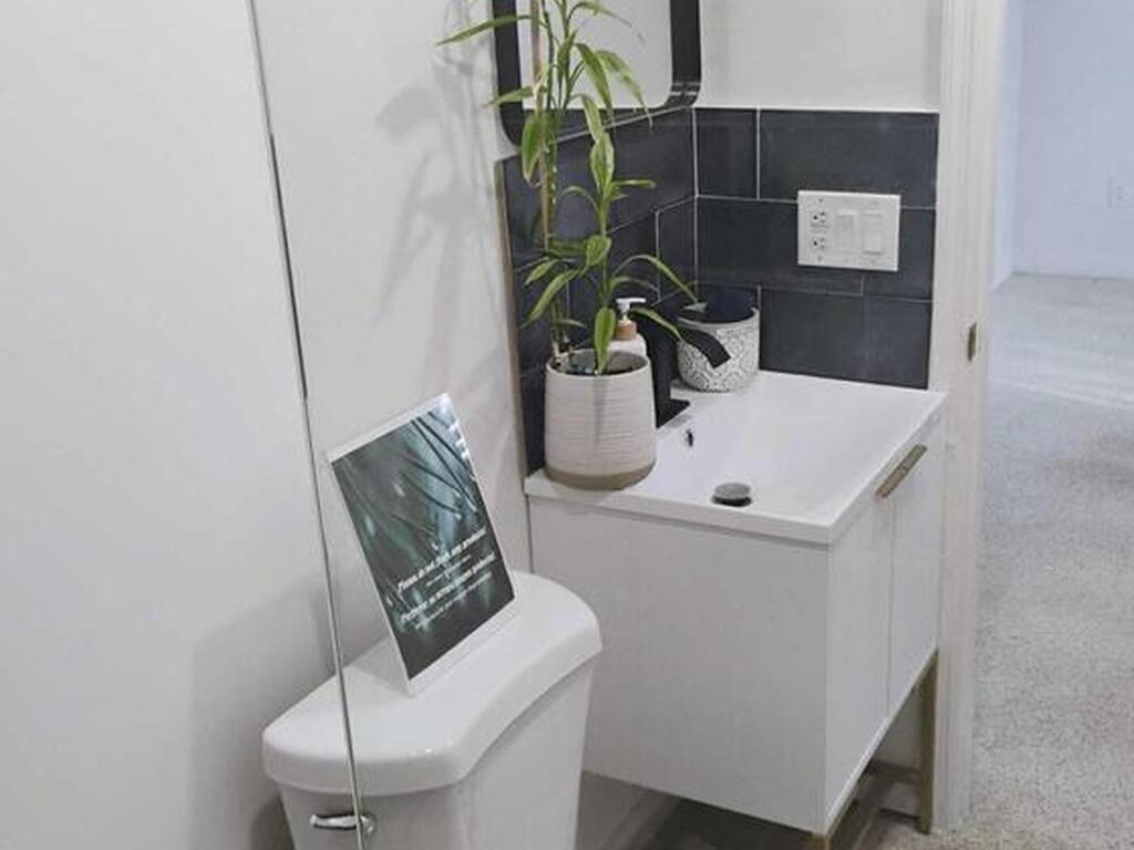 2050 Port Malabar Boulevard, Palm Bay, FL 32905