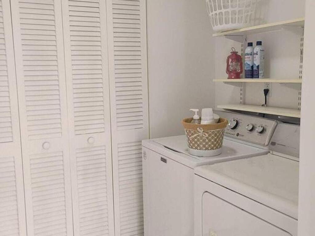 2050 Port Malabar Boulevard, Palm Bay, FL 32905