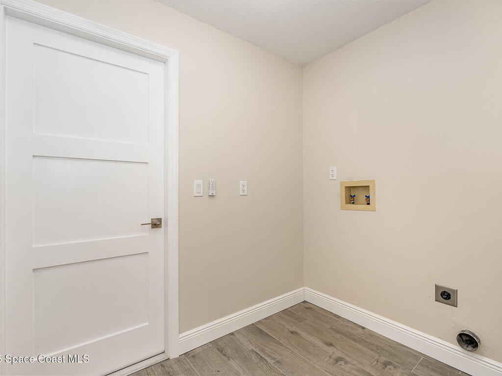 2280 Sykes Creek Drive, Merritt Island, FL 32953