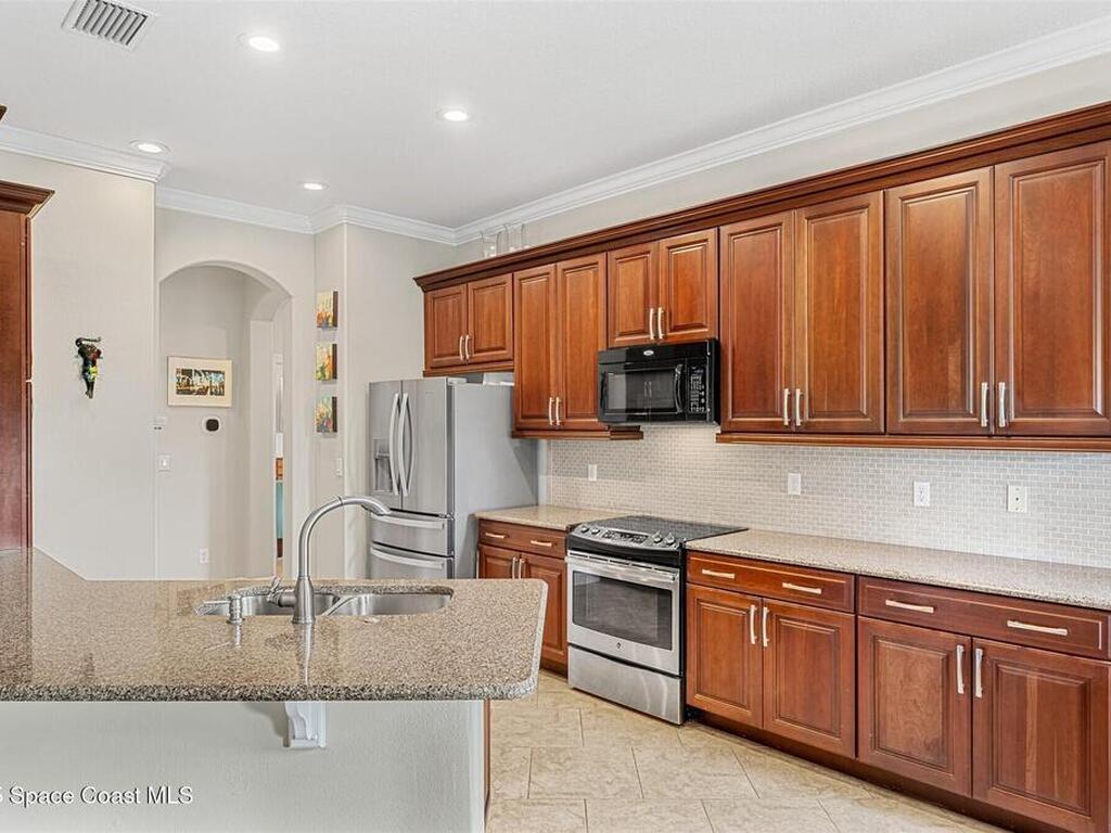 366 Gardendale Circle, Palm Bay, FL 32909