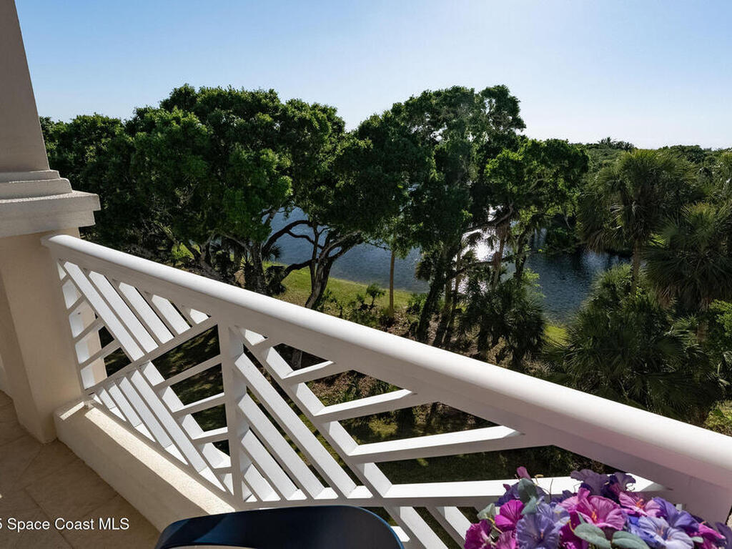 601 N Swim Club Drive, Indian River Shores, FL 32963