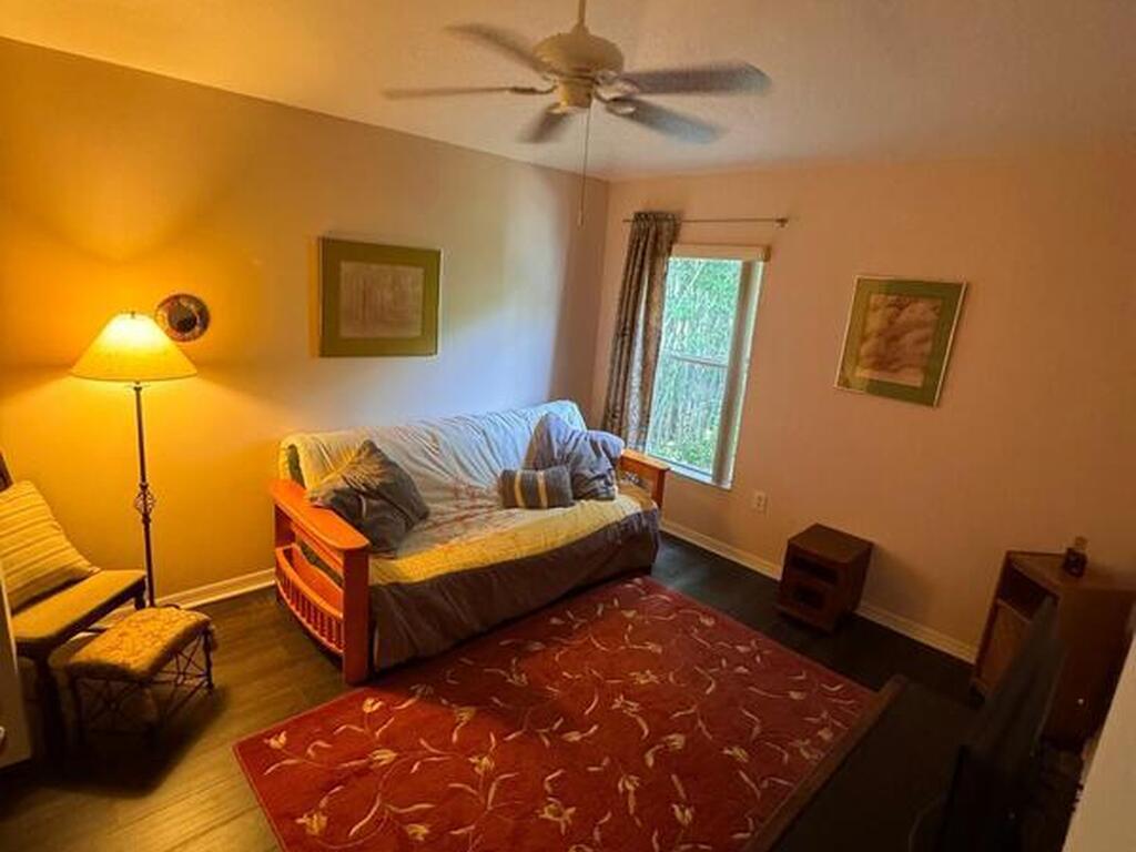1133 Helmsdale Drive, Wesley Chapel, FL 33545