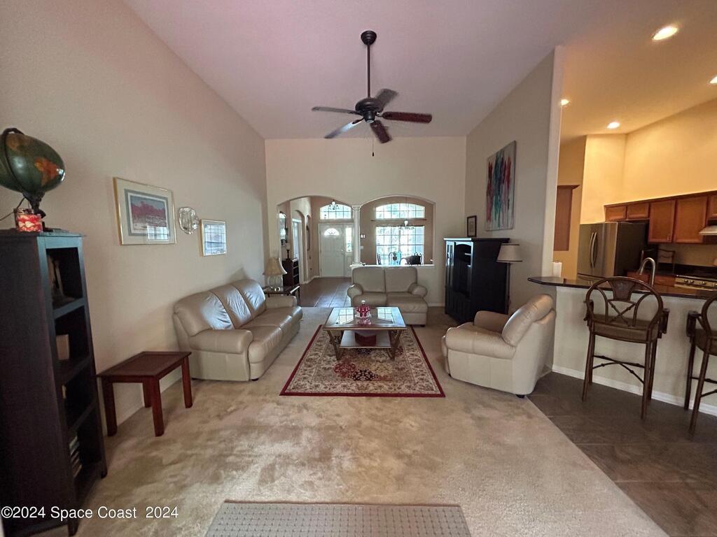 1133 Helmsdale Drive, Wesley Chapel, FL 33545