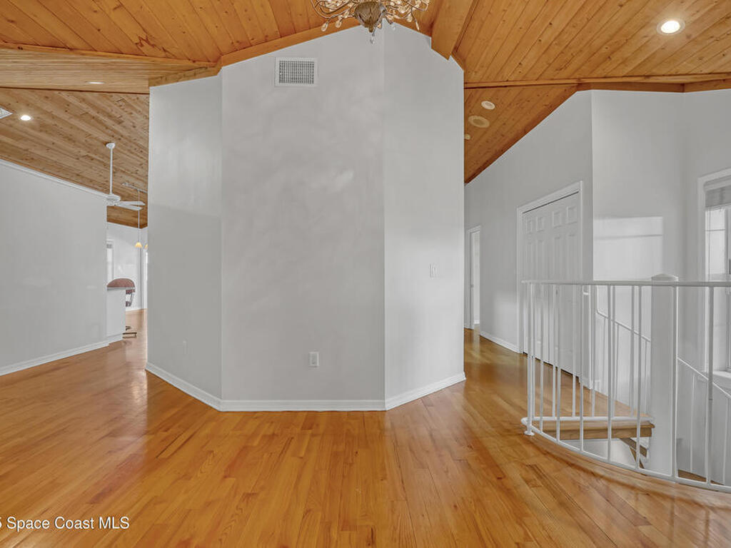 940 W Whitmire Drive, Melbourne, FL 32935