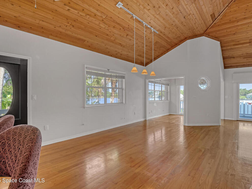 940 W Whitmire Drive, Melbourne, FL 32935