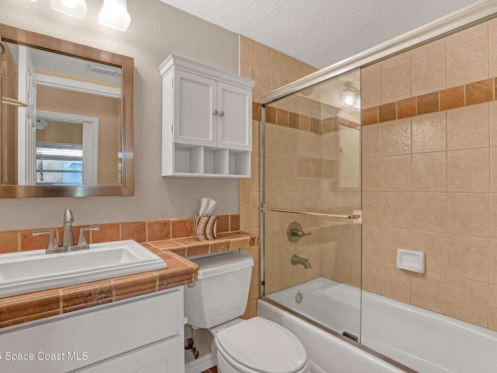 940 W Whitmire Drive, Melbourne, FL 32935