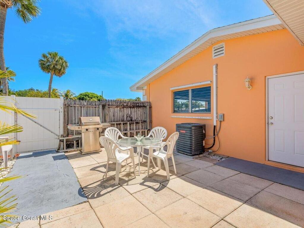 160 Coral Way, Indialantic, FL 32903