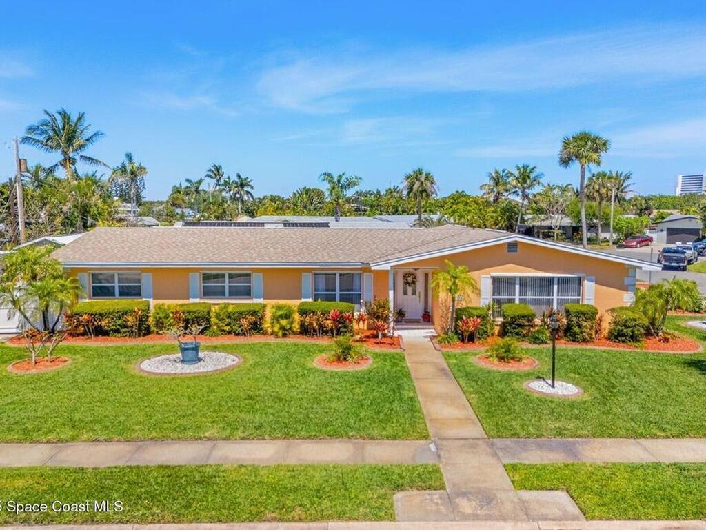 160 Coral Way, Indialantic, FL 32903