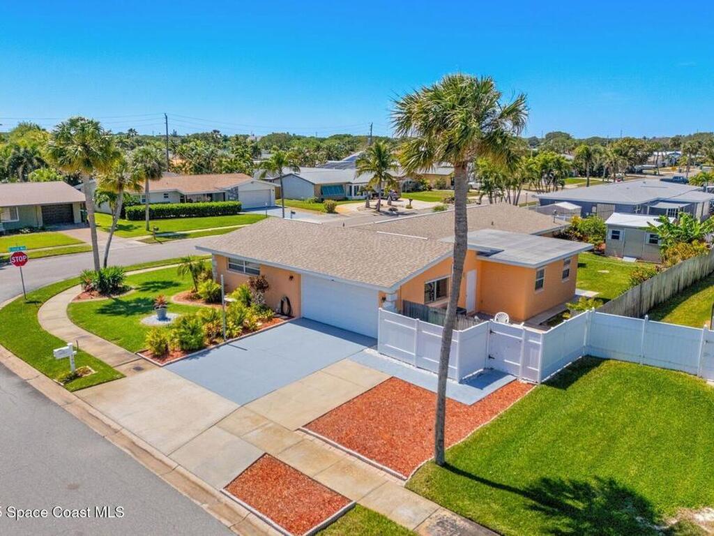 160 Coral Way, Indialantic, FL 32903