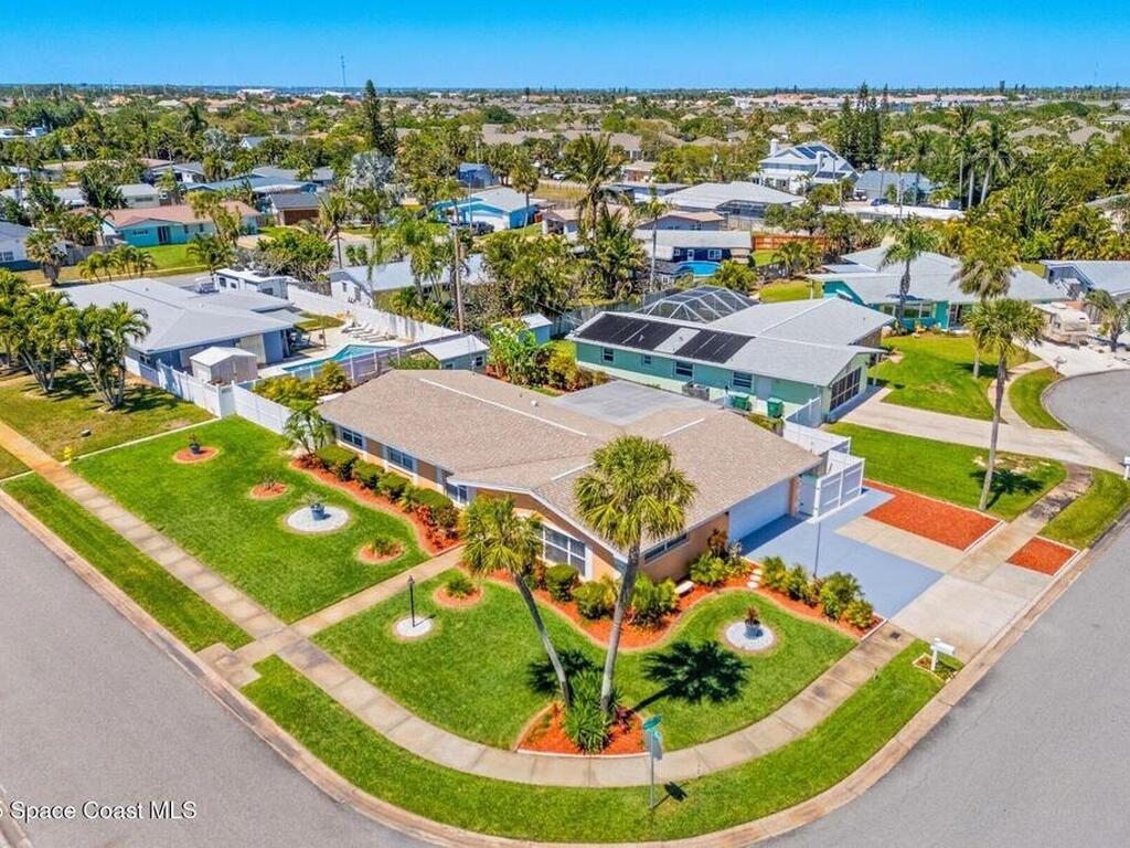 160 Coral Way, Indialantic, FL 32903