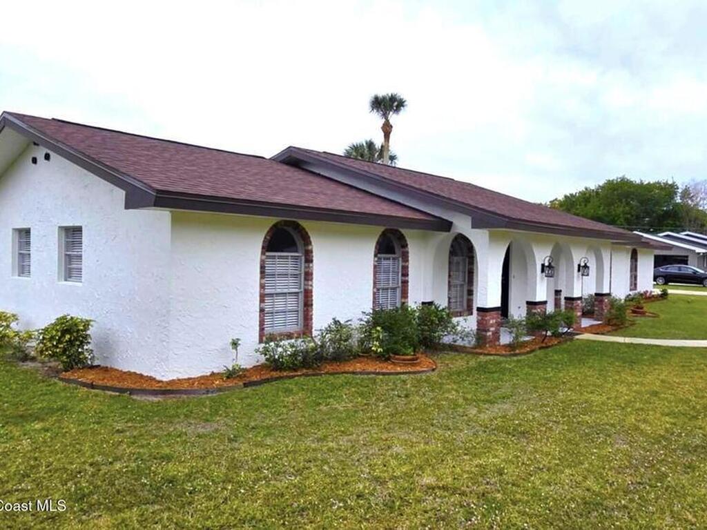 5215 Pina Vista Drive, Melbourne, FL 32934