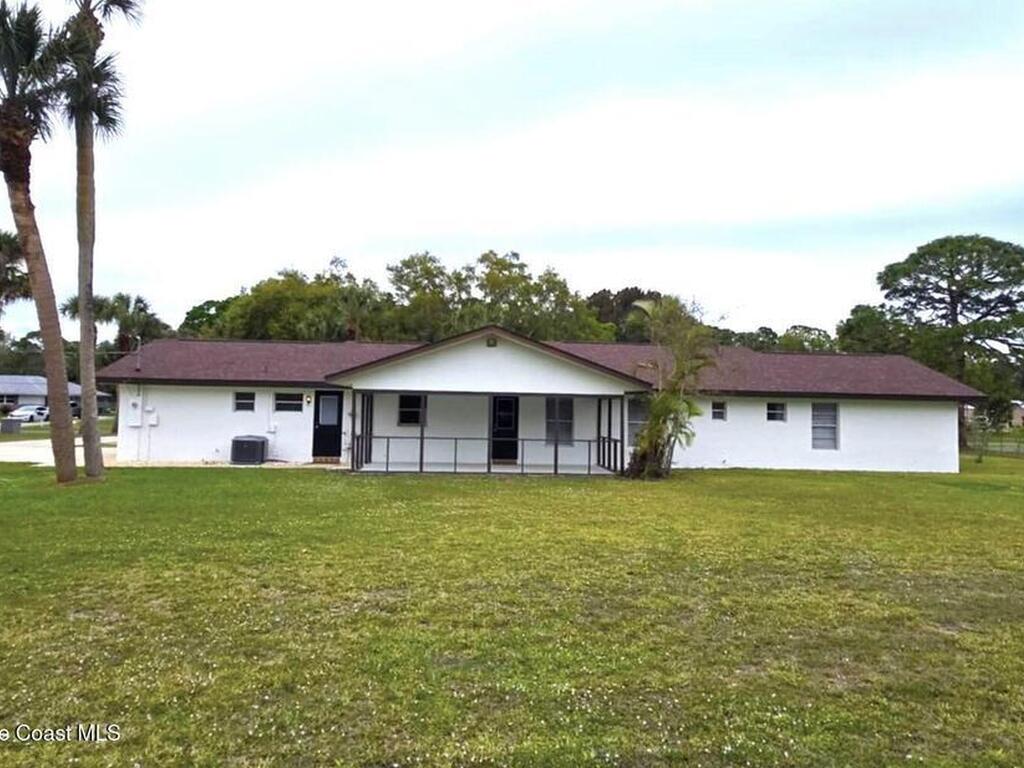 5215 Pina Vista Drive, Melbourne, FL 32934