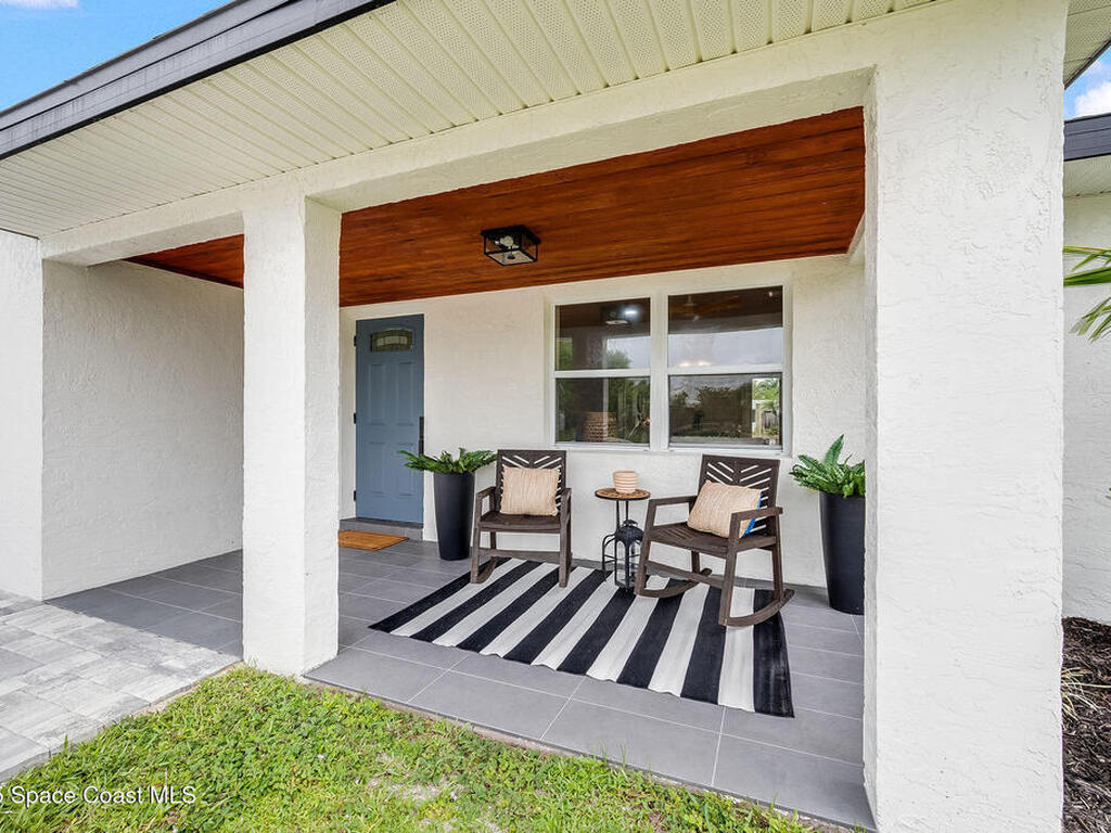1670 S Harbor Drive, Merritt Island, FL 32952