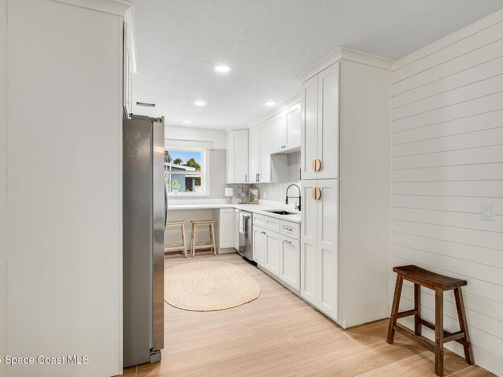 1670 S Harbor Drive, Merritt Island, FL 32952