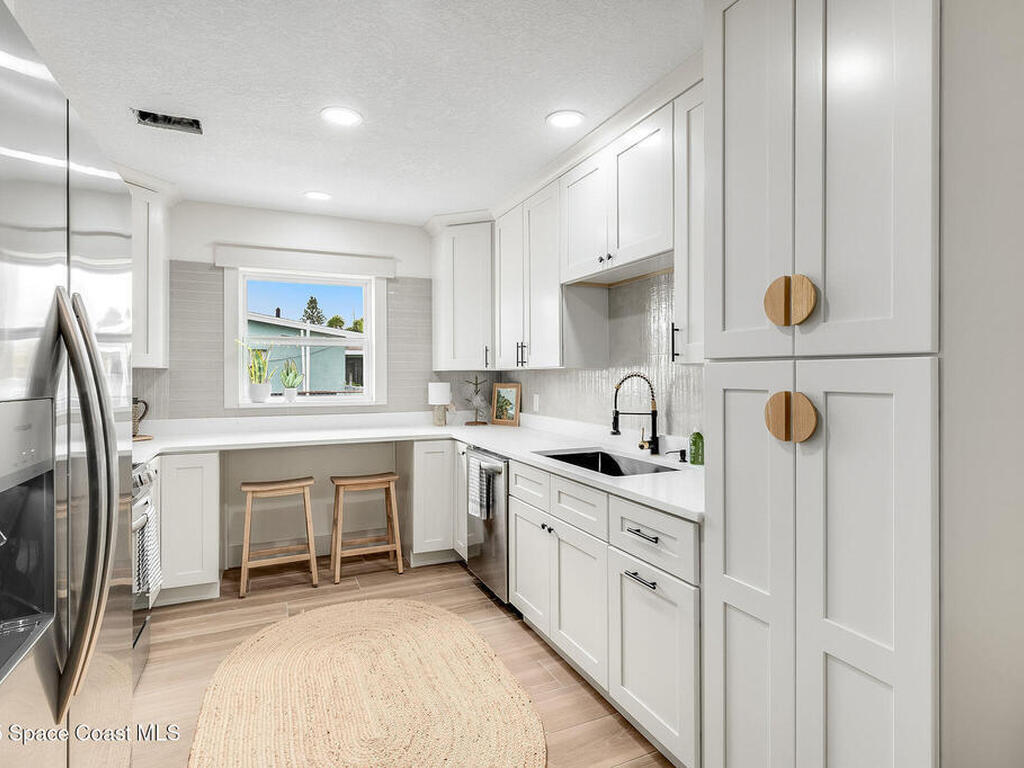 1670 S Harbor Drive, Merritt Island, FL 32952