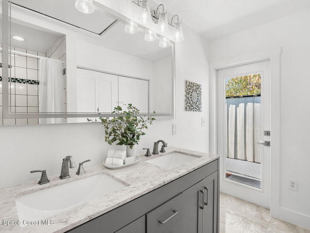4527 Coquina Ridge Drive, Melbourne, FL 32935