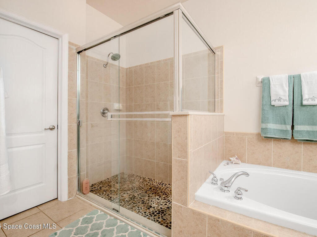 8064 Kingswood Way, Melbourne, FL 32940