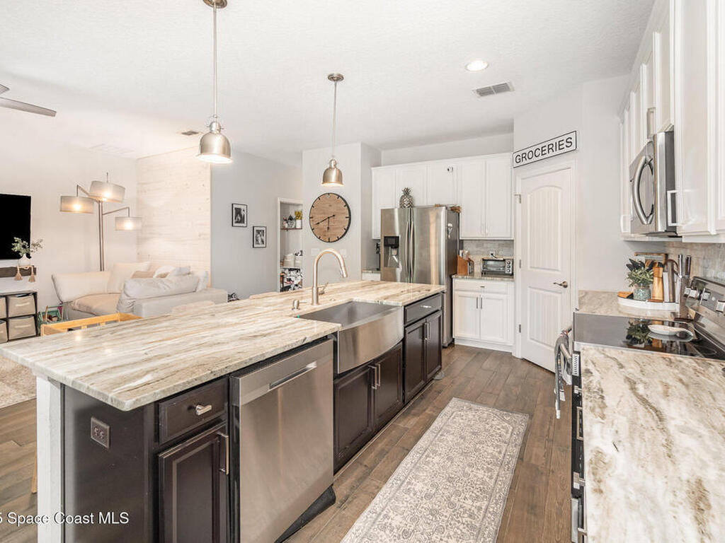 3012 E Grant Avenue, Orlando, FL 32806
