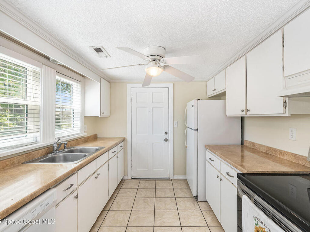 475 S Banana River Drive, Merritt Island, FL 32952