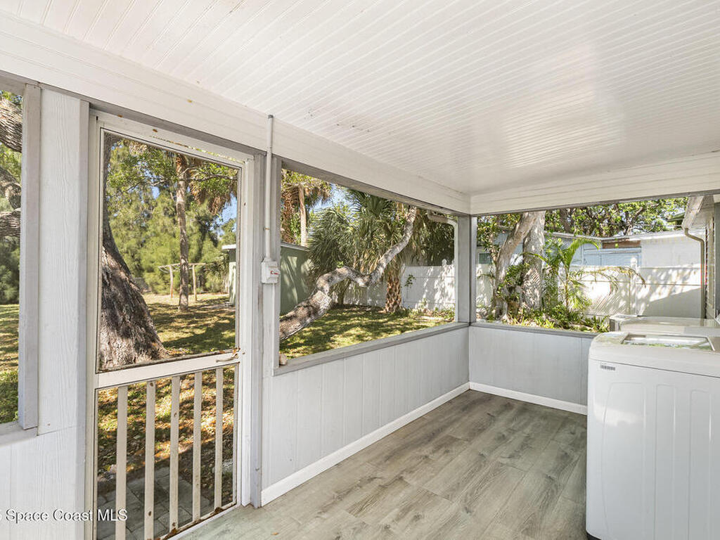 475 S Banana River Drive, Merritt Island, FL 32952