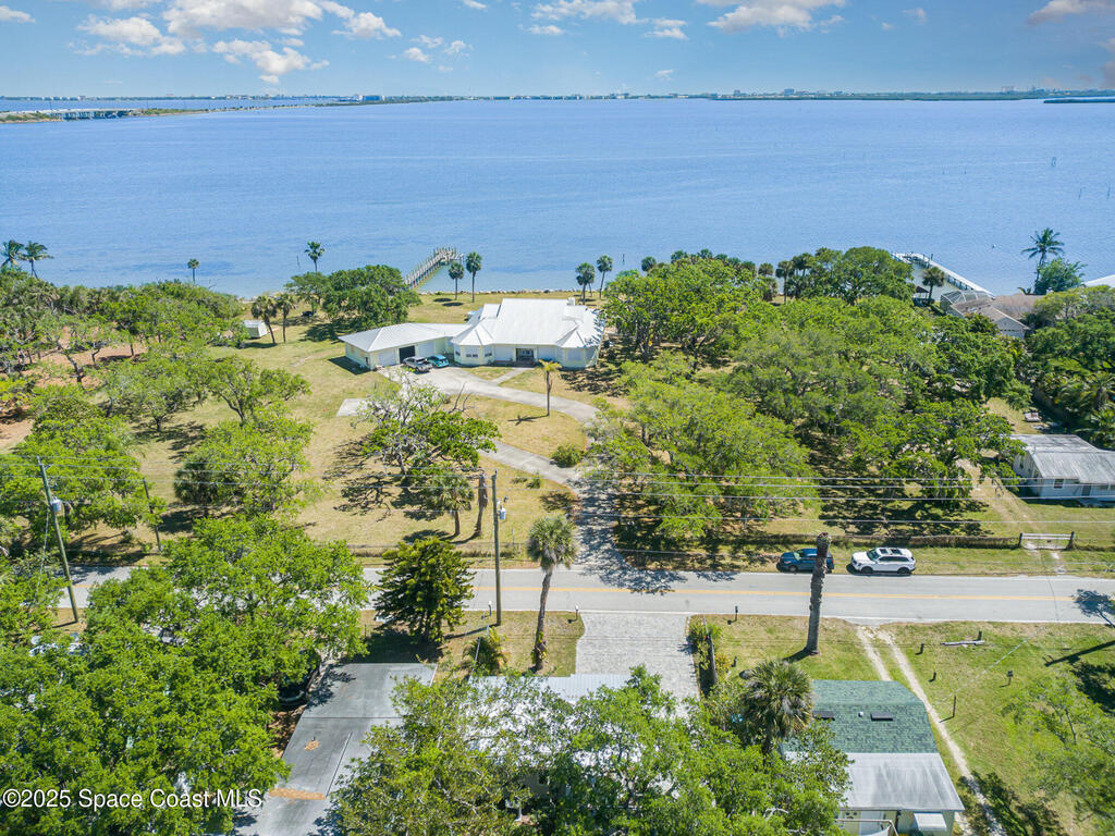 475 S Banana River Drive, Merritt Island, FL 32952