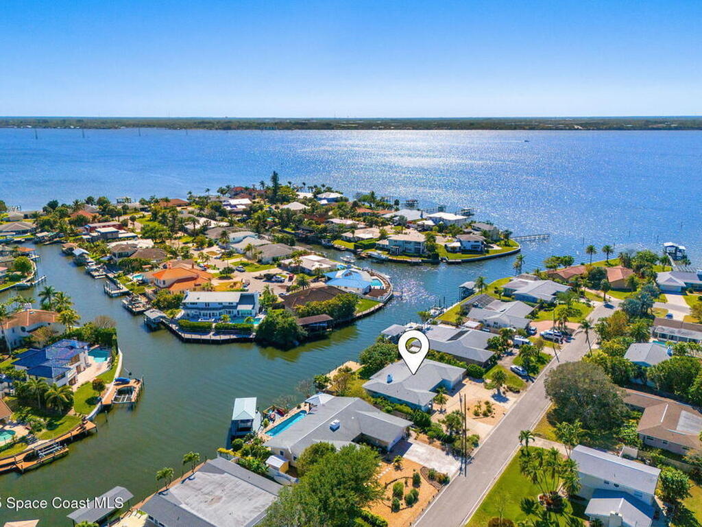 407 Driftwood Avenue, Melbourne Beach, FL 32951