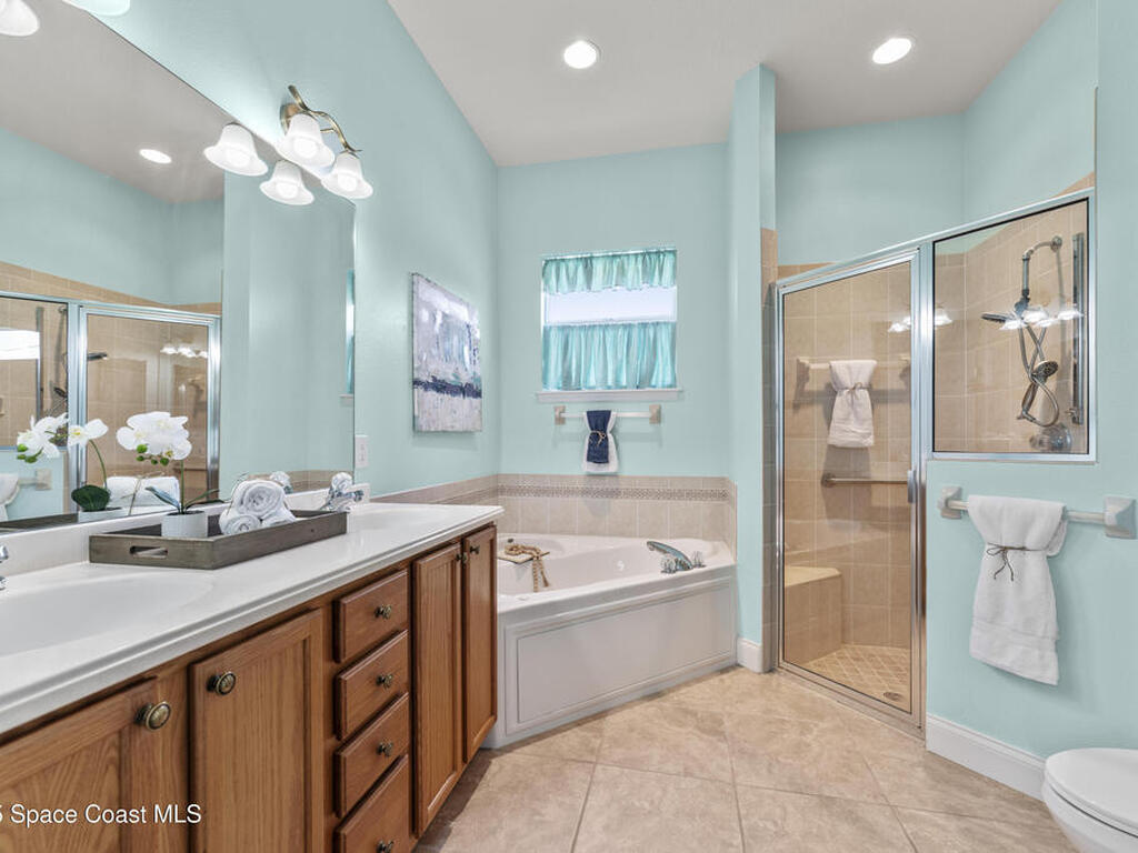 4240 Alamanda Key Drive, Melbourne, FL 32901