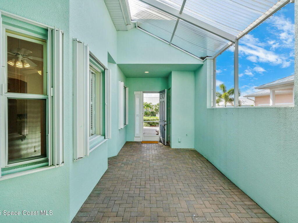 4240 Alamanda Key Drive, Melbourne, FL 32901