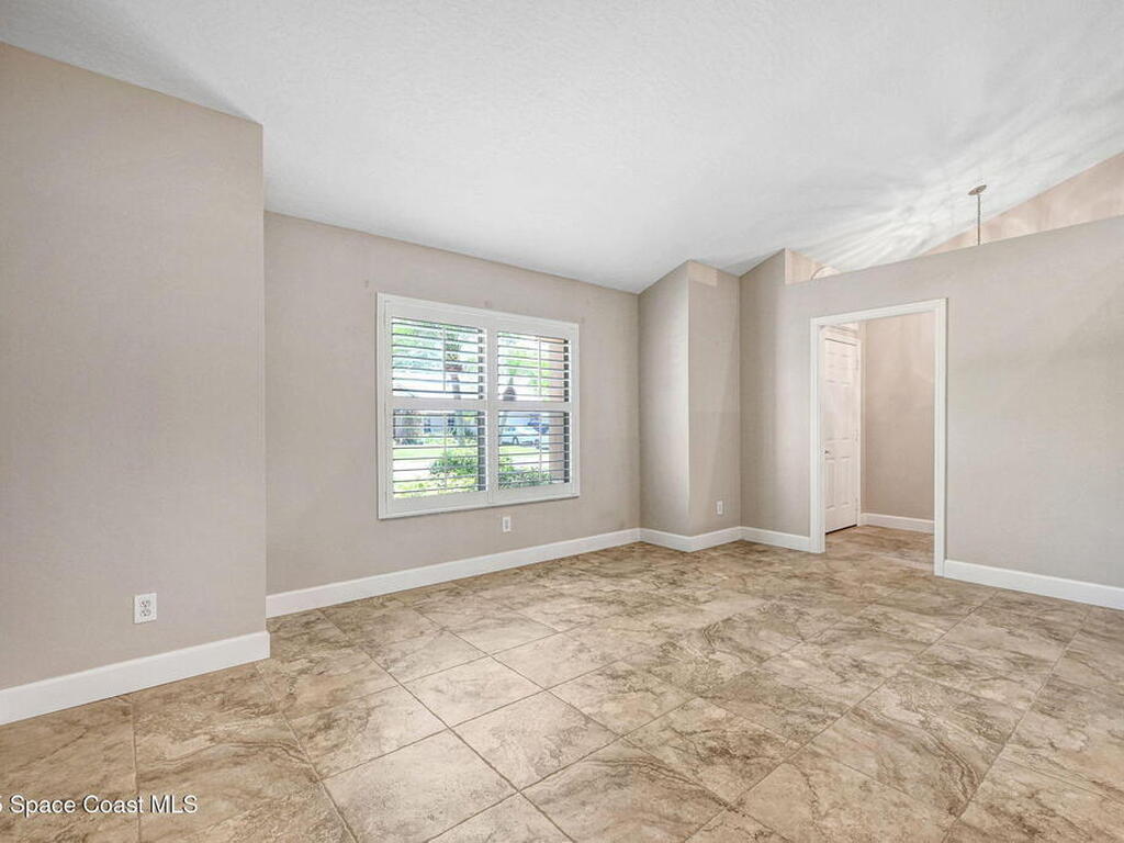 922 Spanish Wells Drive, Melbourne, FL 32940