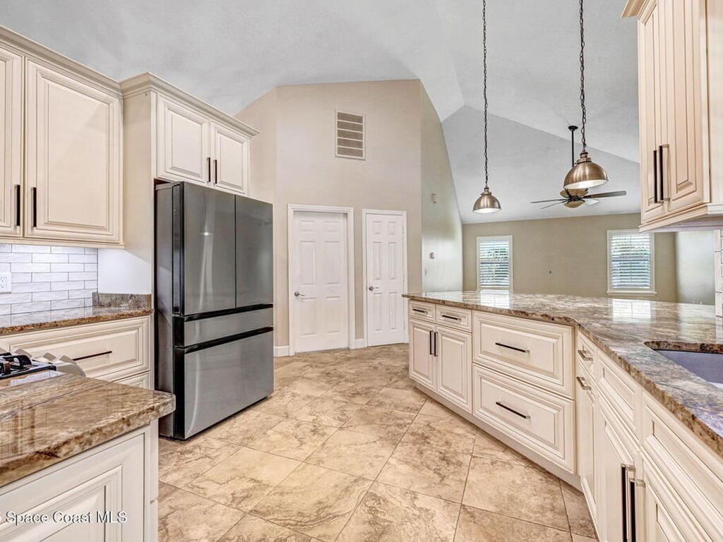 922 Spanish Wells Drive, Melbourne, FL 32940